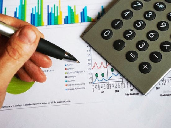 证券时报:AI是助手不是替身 研报责任主体仍是分析师